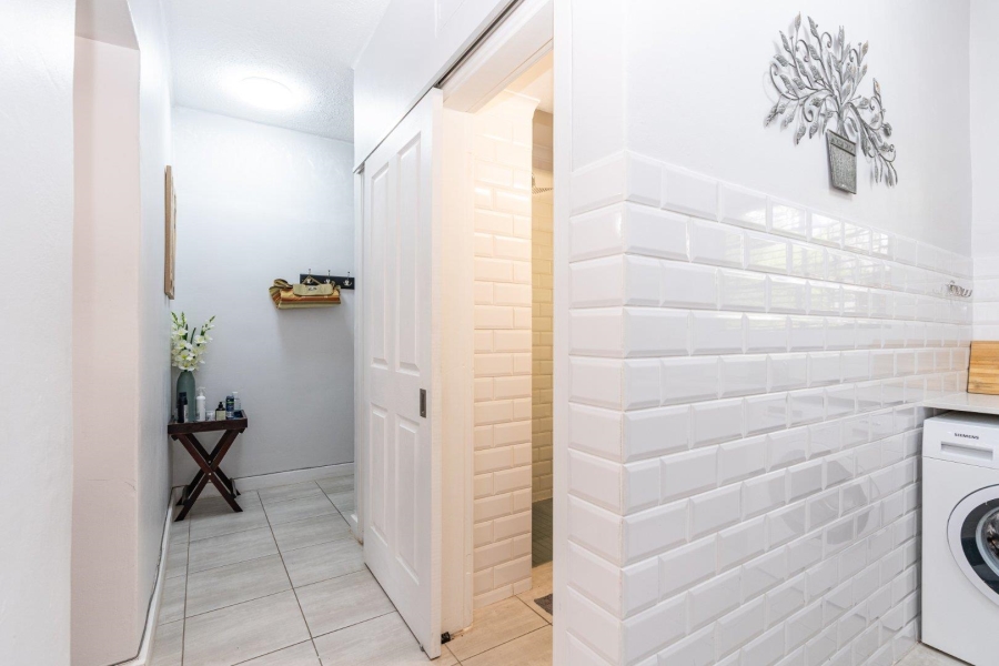 To Let 0 Bedroom Property for Rent in Gardens Western Cape